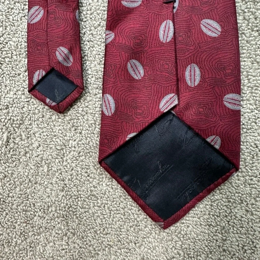 Guy Laroche Paris Monsieur Silk Tie Burgundy Red Silver Oval Pattern Mens Tie